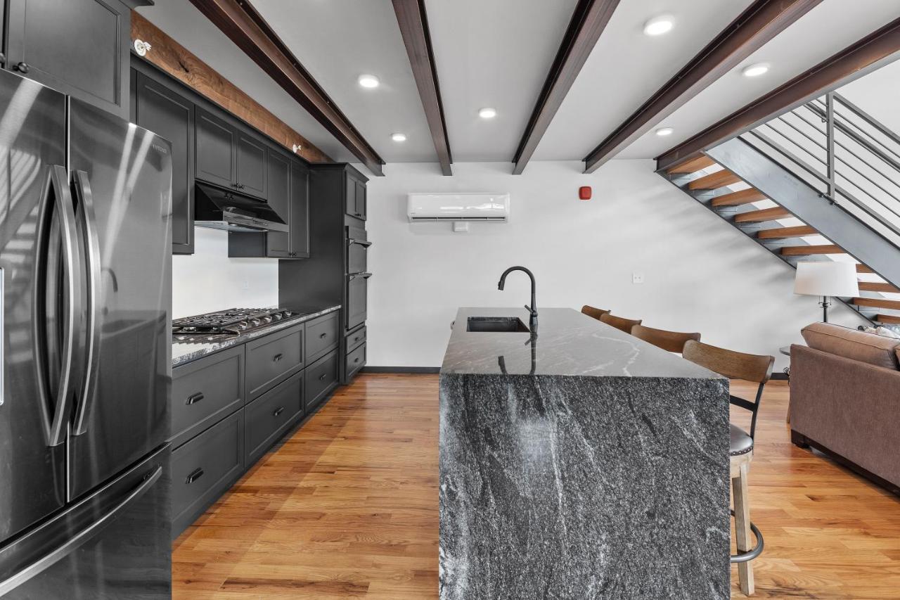 Mcgregor & Main - Luxury Lofts Apartment Hill City Exterior photo