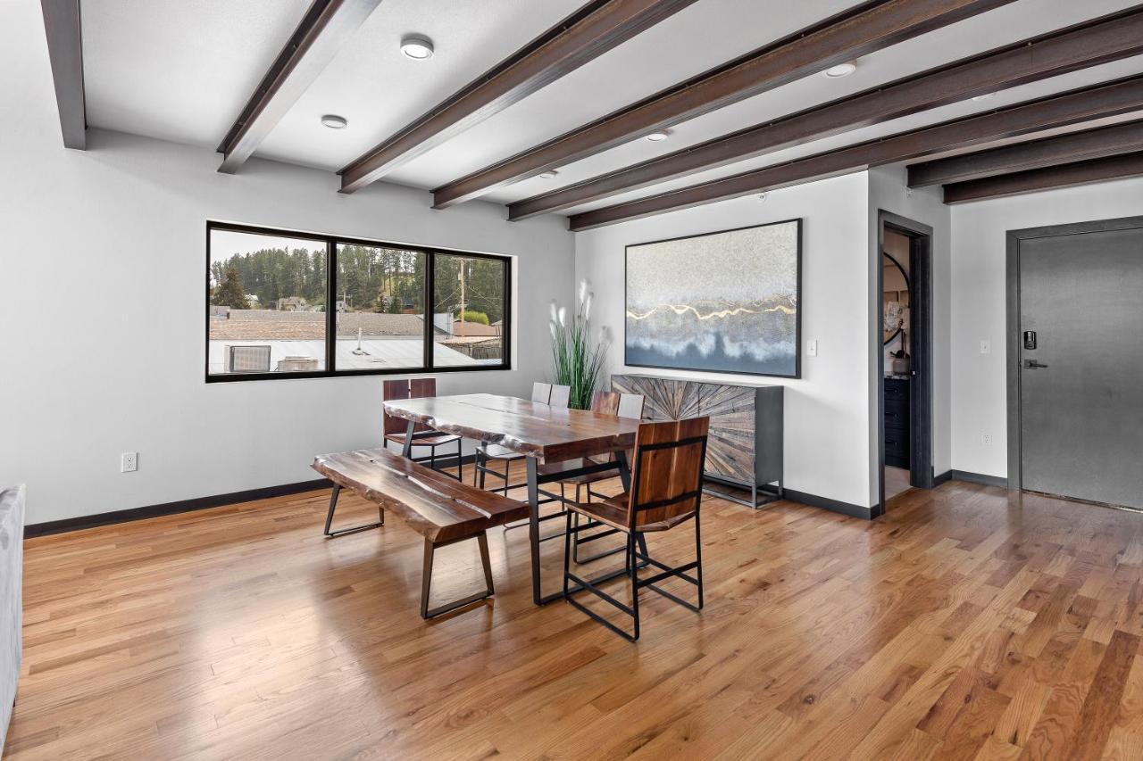 Mcgregor & Main - Luxury Lofts Apartment Hill City Exterior photo