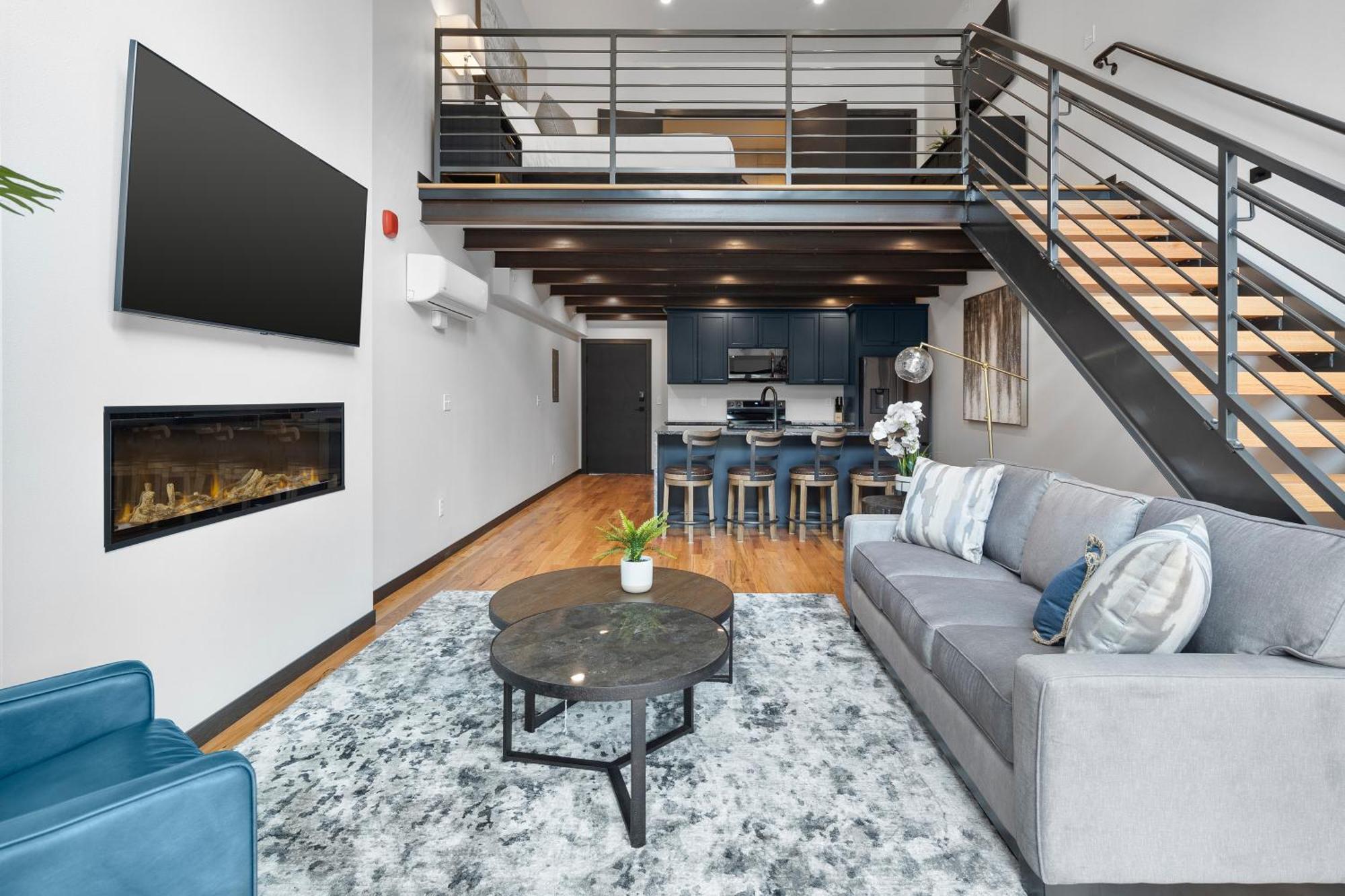 Mcgregor & Main - Luxury Lofts Apartment Hill City Exterior photo