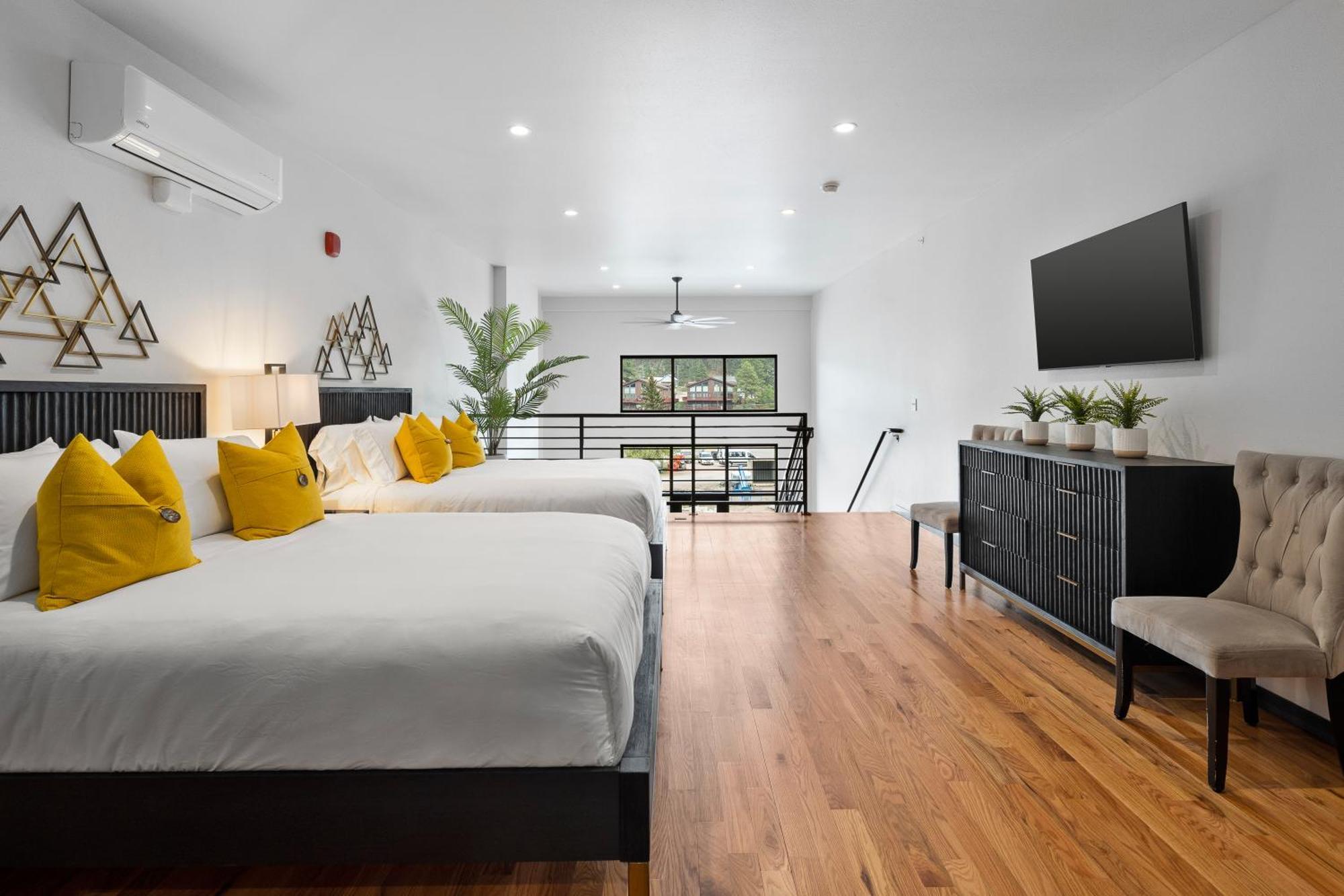 Mcgregor & Main - Luxury Lofts Apartment Hill City Exterior photo