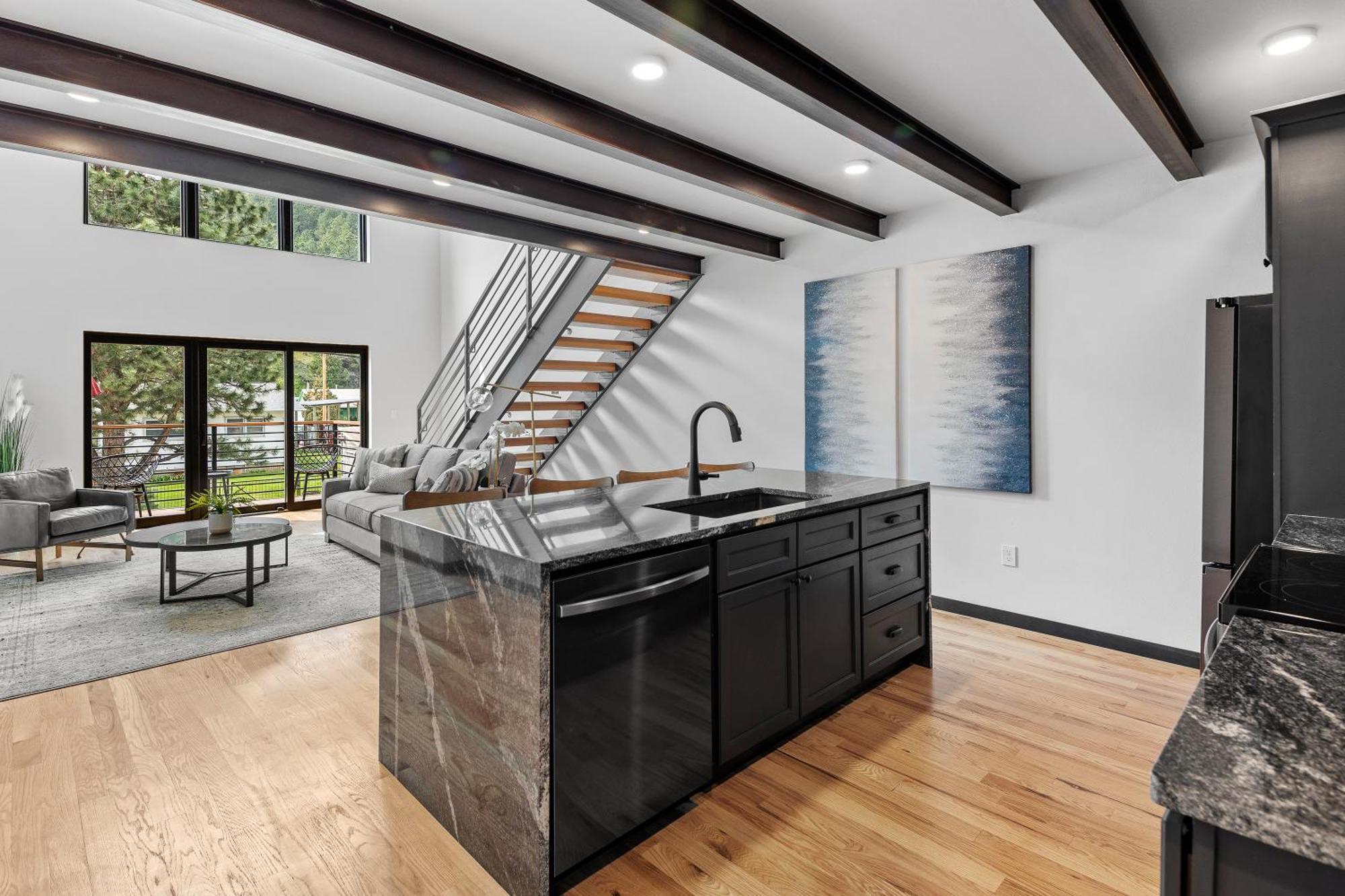 Mcgregor & Main - Luxury Lofts Apartment Hill City Exterior photo